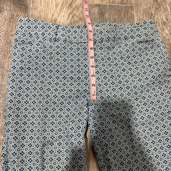 Dalia Women's Mid-Rise Capri Dress Pants Green Blue Teal Geometric Sz 6 Preppy - Picture 6 of 10